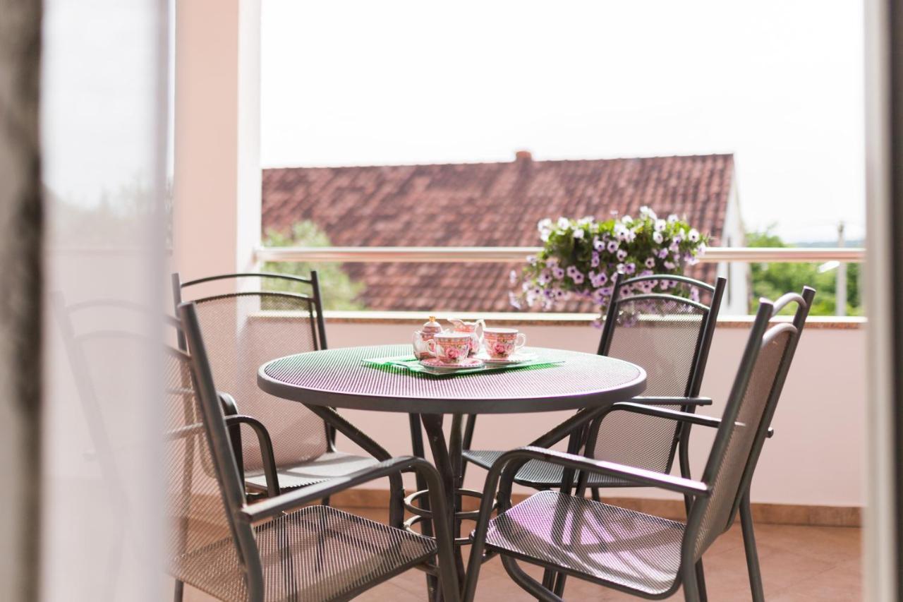 Turta Apartment زادار المظهر الخارجي الصورة